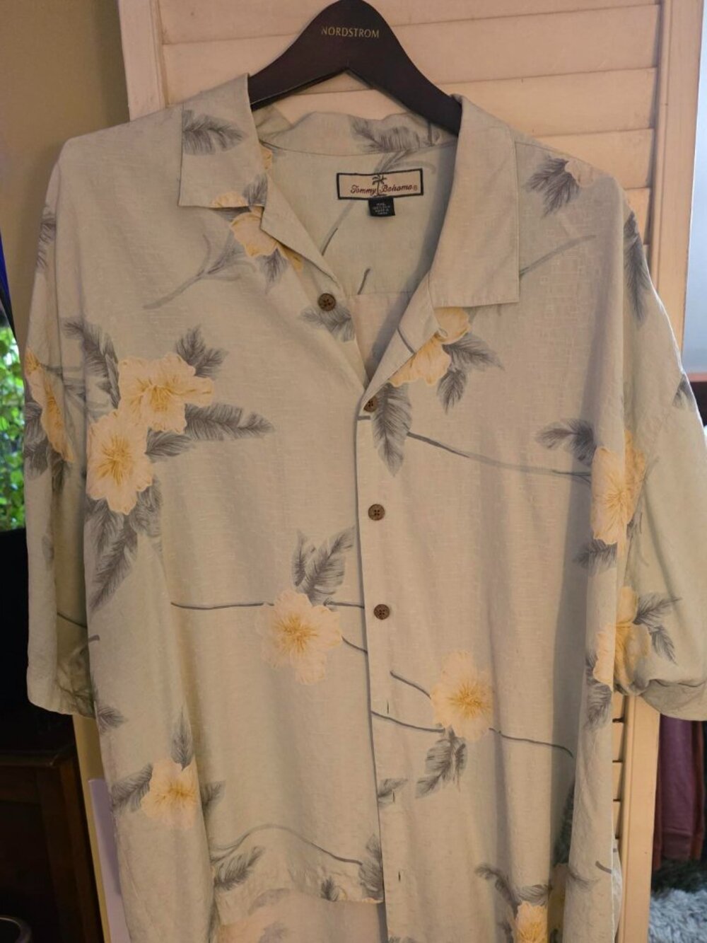 Tommy Bahama Men's Shirt XXL